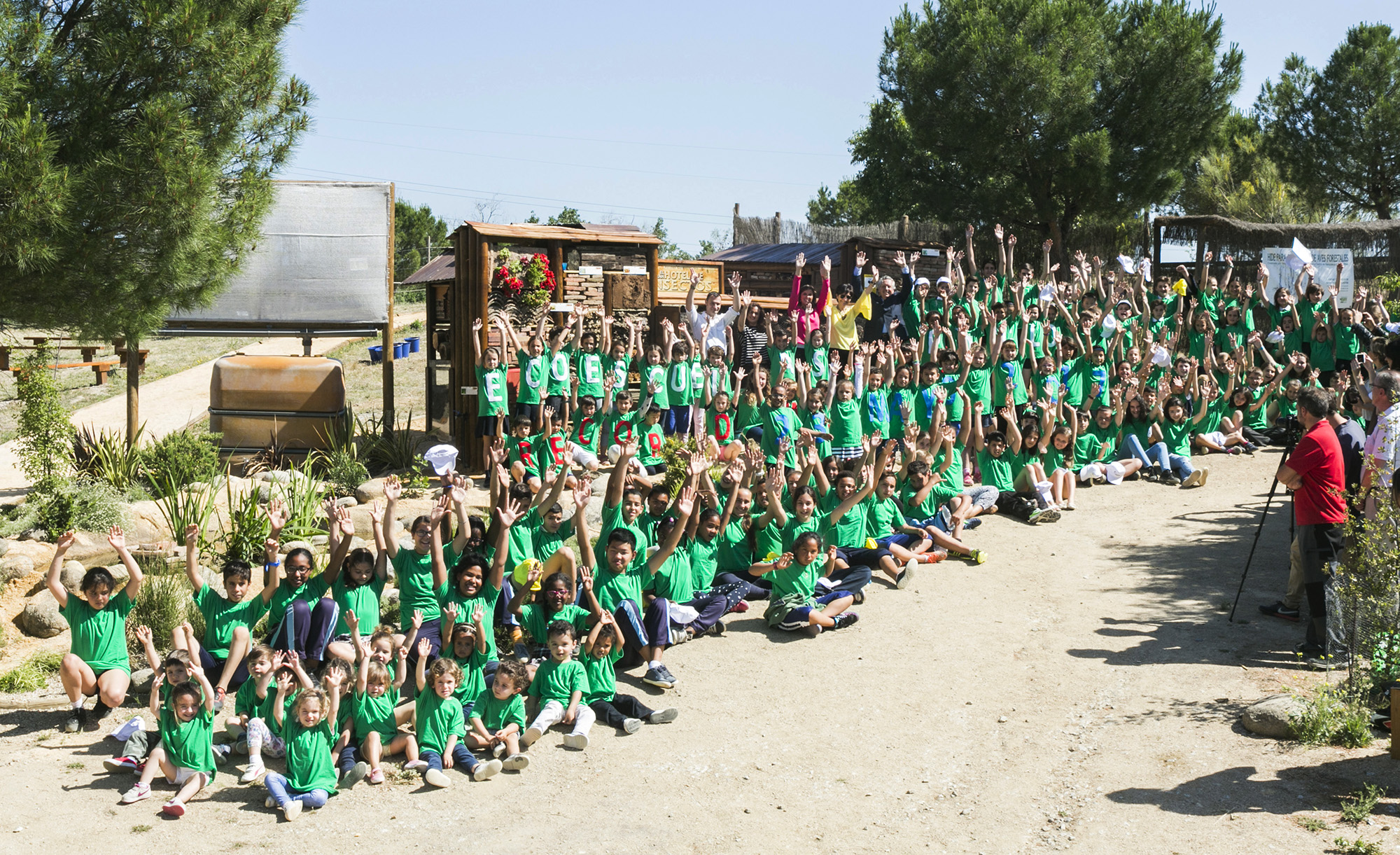 La alcaldesa con los escolares en el Aula de Educación Ambiental