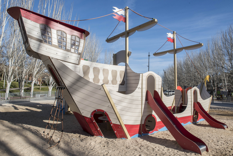 20190111-FOT-juegos infantiles parque carlos sainz (3).jpg