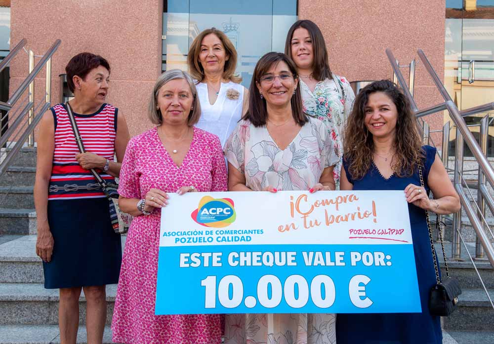 Entrega de cheques ACPC 1