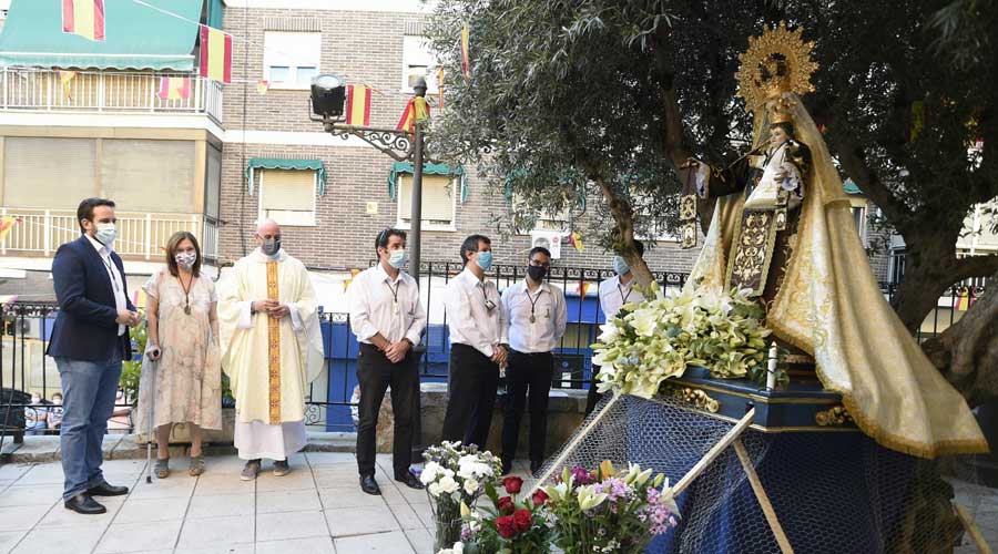 La alcaldesa en los actos de la Virgen del Carmen