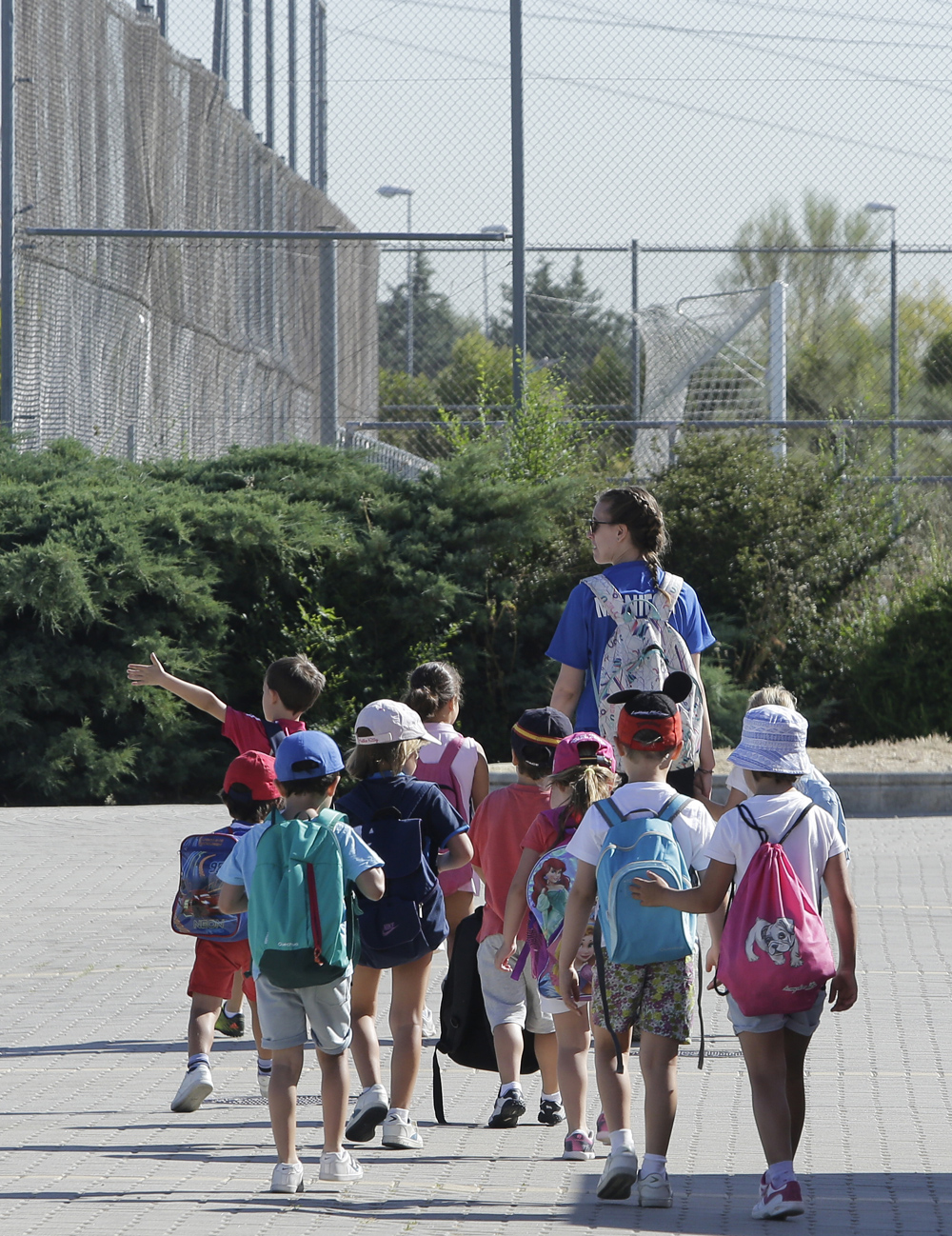 Imagen de grupo de niños en campamento de verano