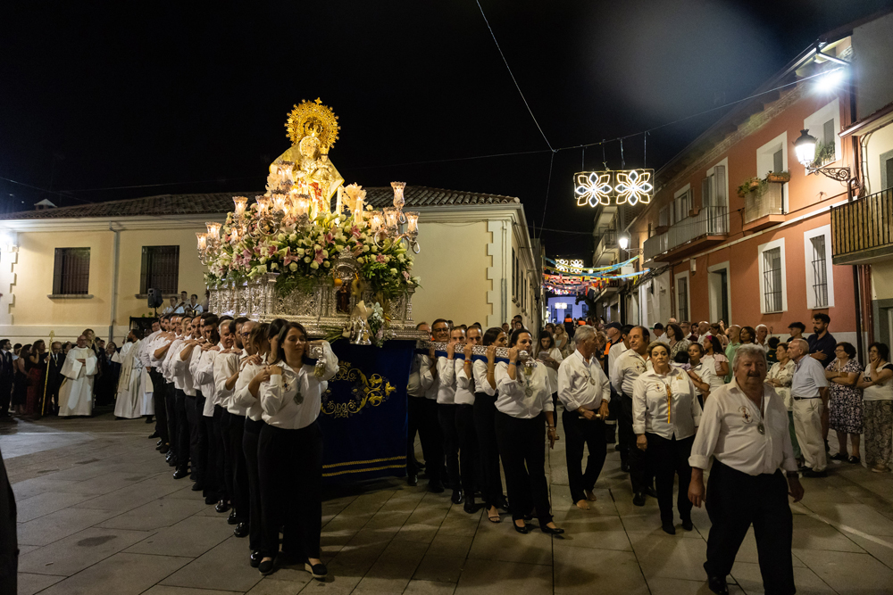 Un momento de la procesión