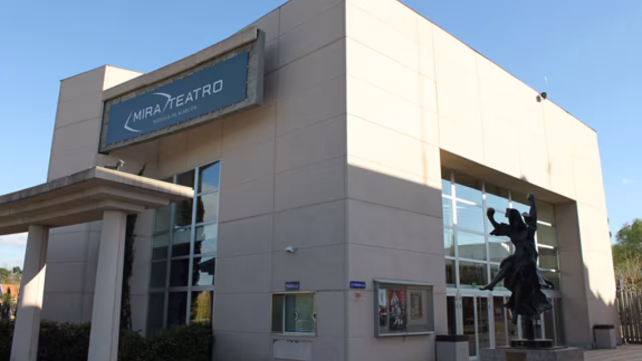 Teatro, música, danza, títeres y talleres