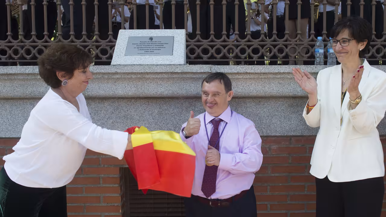 El Parque de las Minas ya es el Parque "Alcalde José Martín-Crespo Díaz"