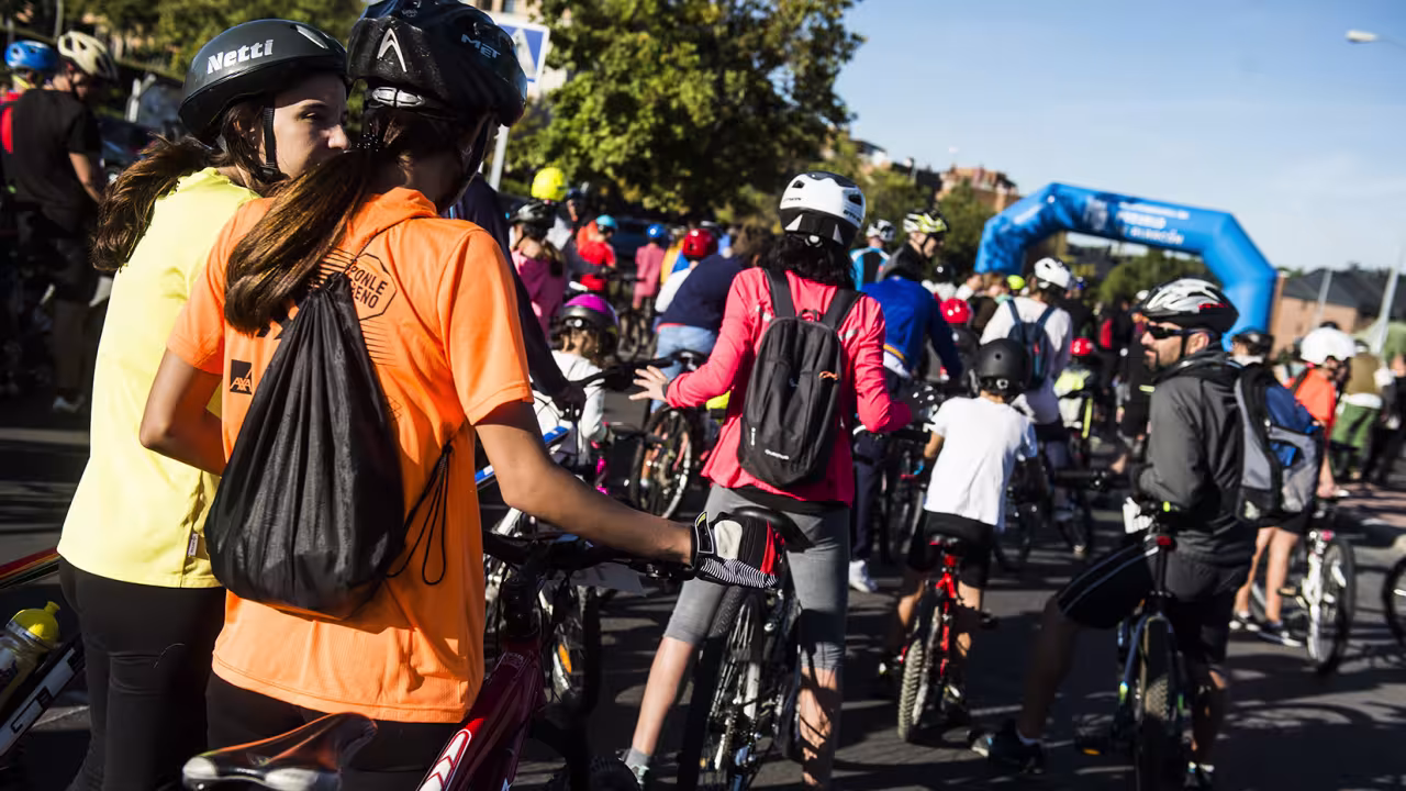 Un millar de participantes en la Fiesta de la Bici