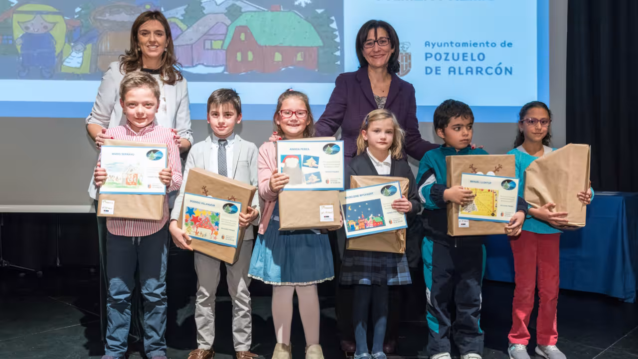 La alcaldesa, Susana Pérez Quislant, en la entrega de premios de los Concursos escolares