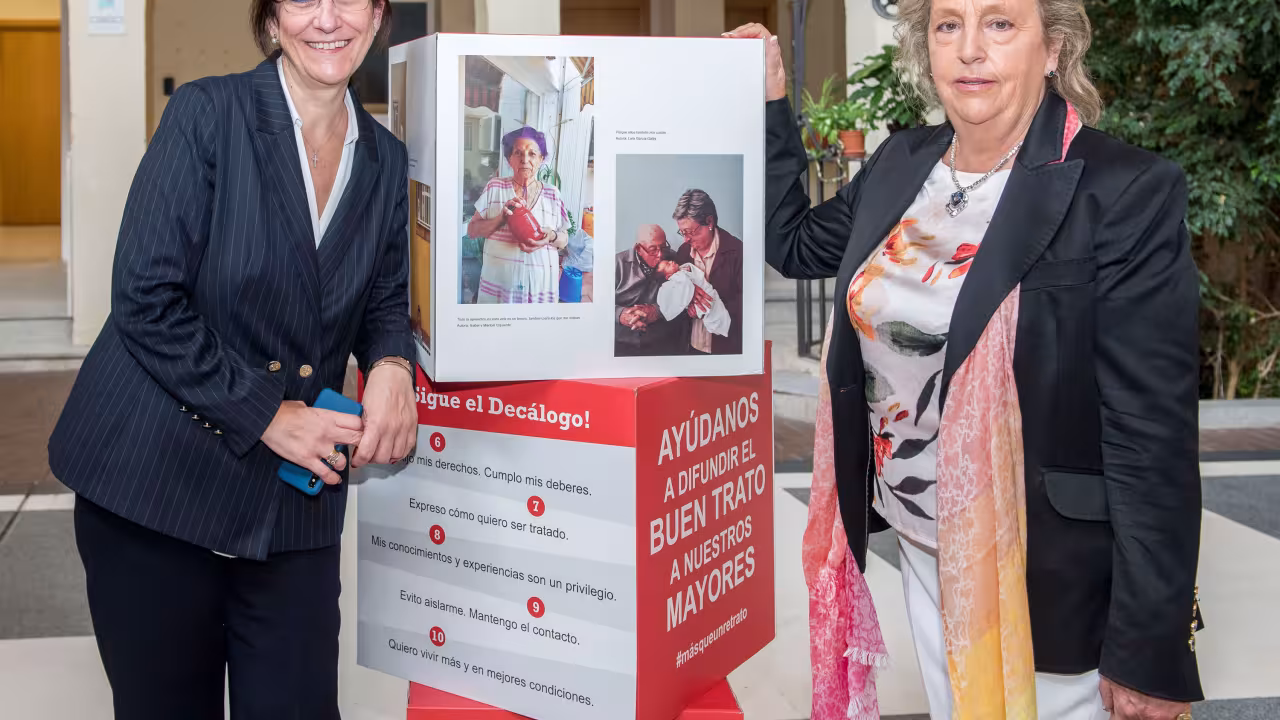 Exposición Cruz Roja