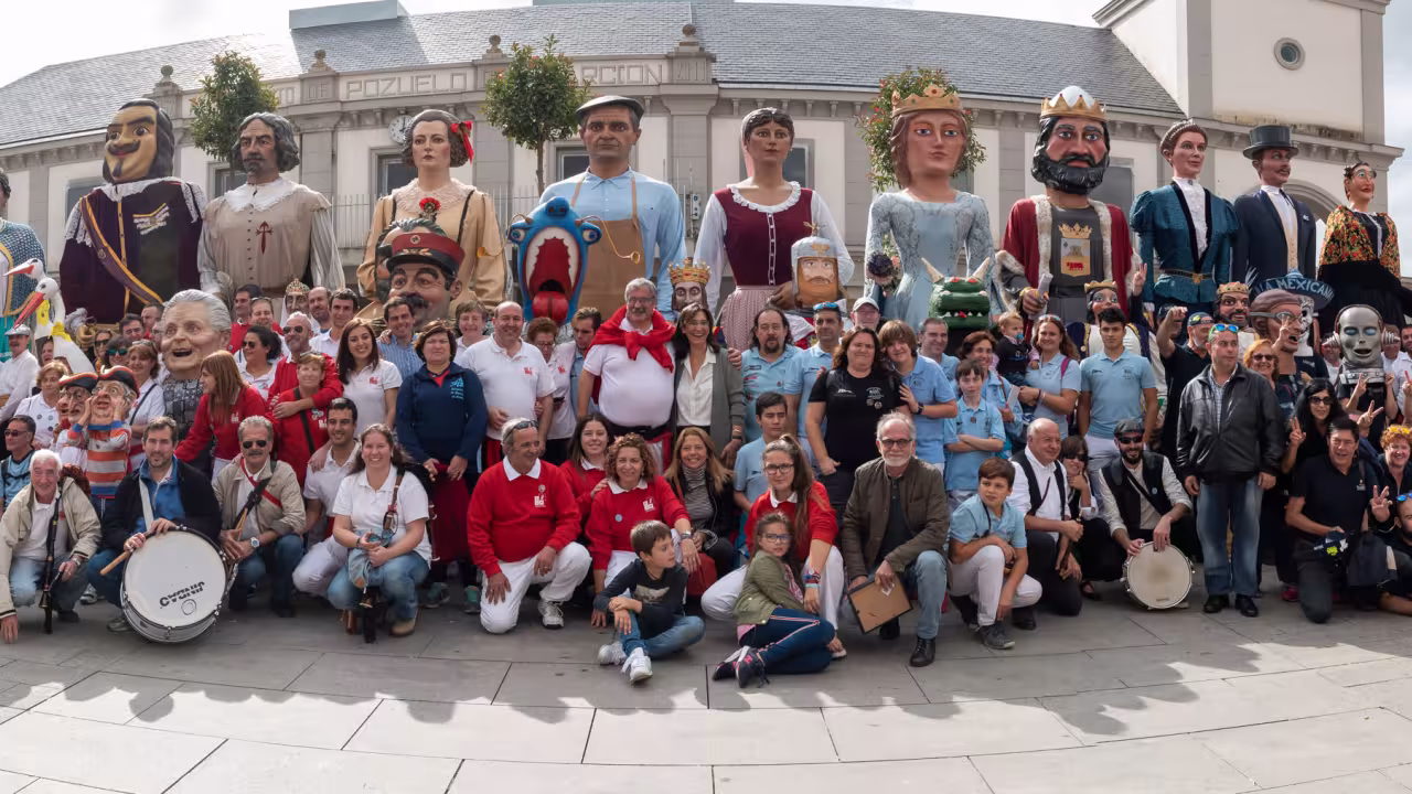 Visita Gigantes y cabezudos