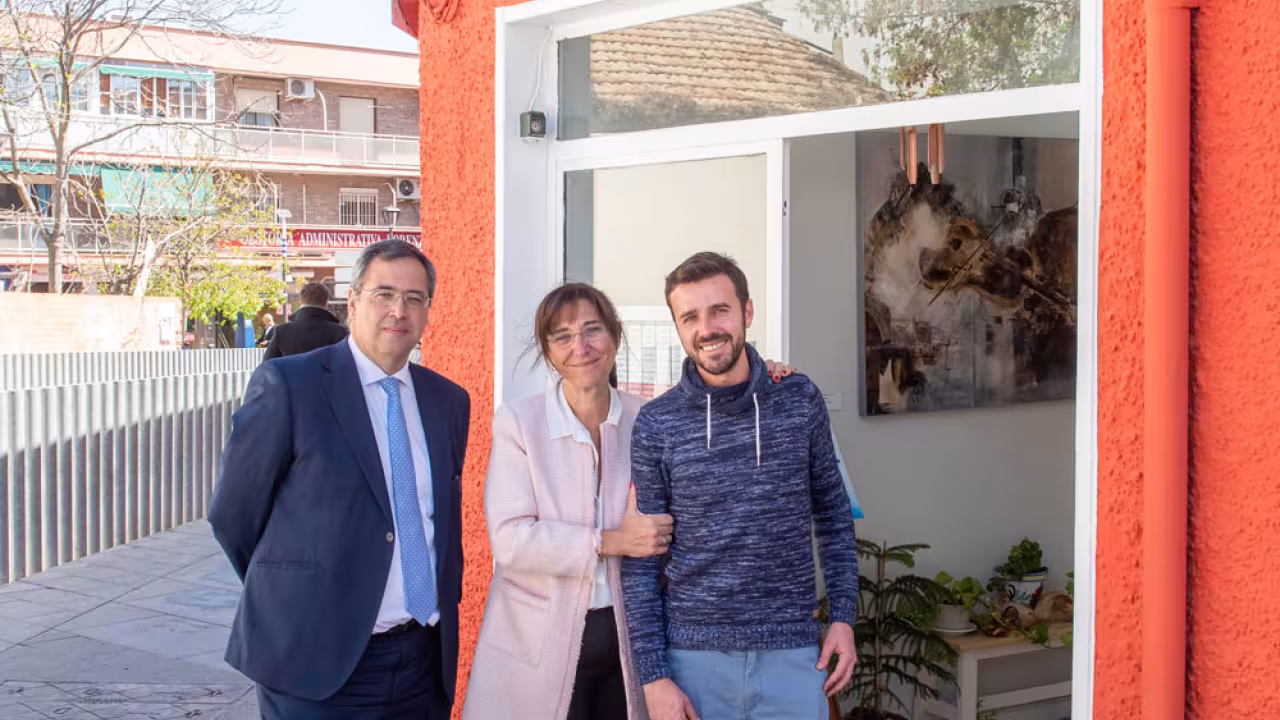 Visita a la academia y bienestar Álvaro Bernal