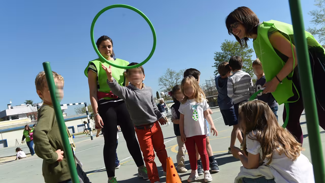 Escolares de la ciudad en un Easter School de ediciones anteriores 