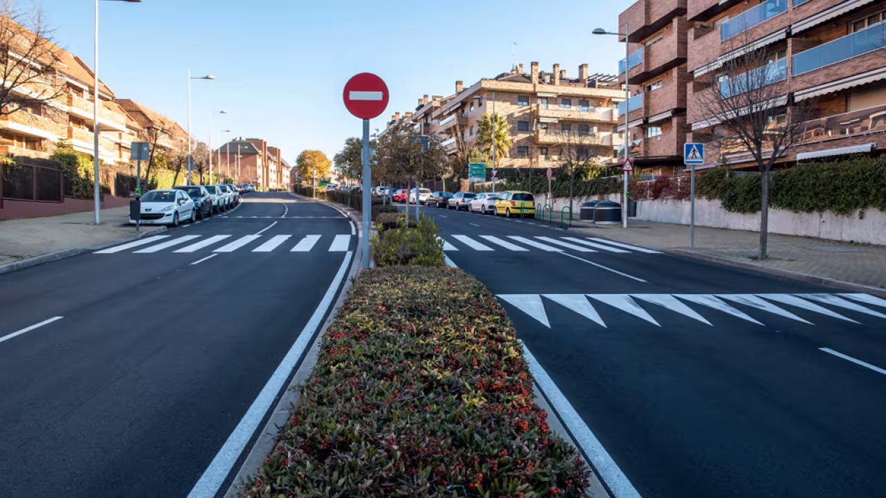 Operación asfalto Calle Isaac Albéniz