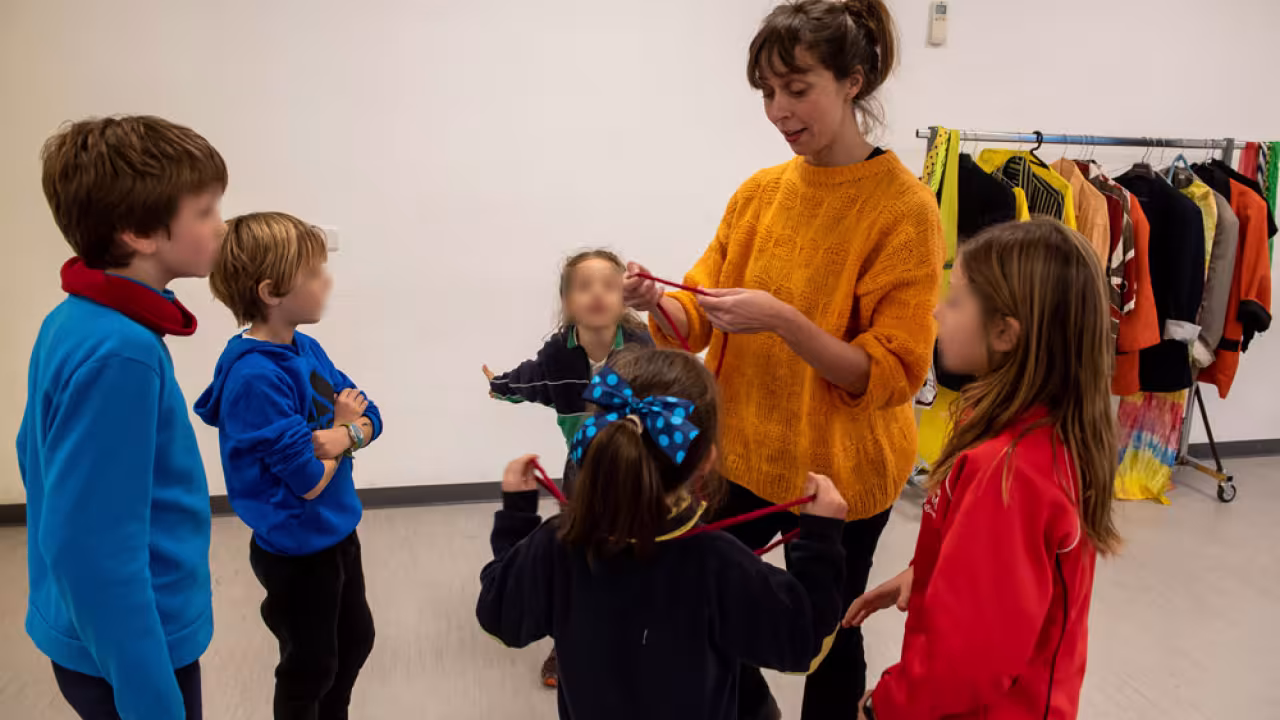 Escuela de Creatividad y Artes Escénicas