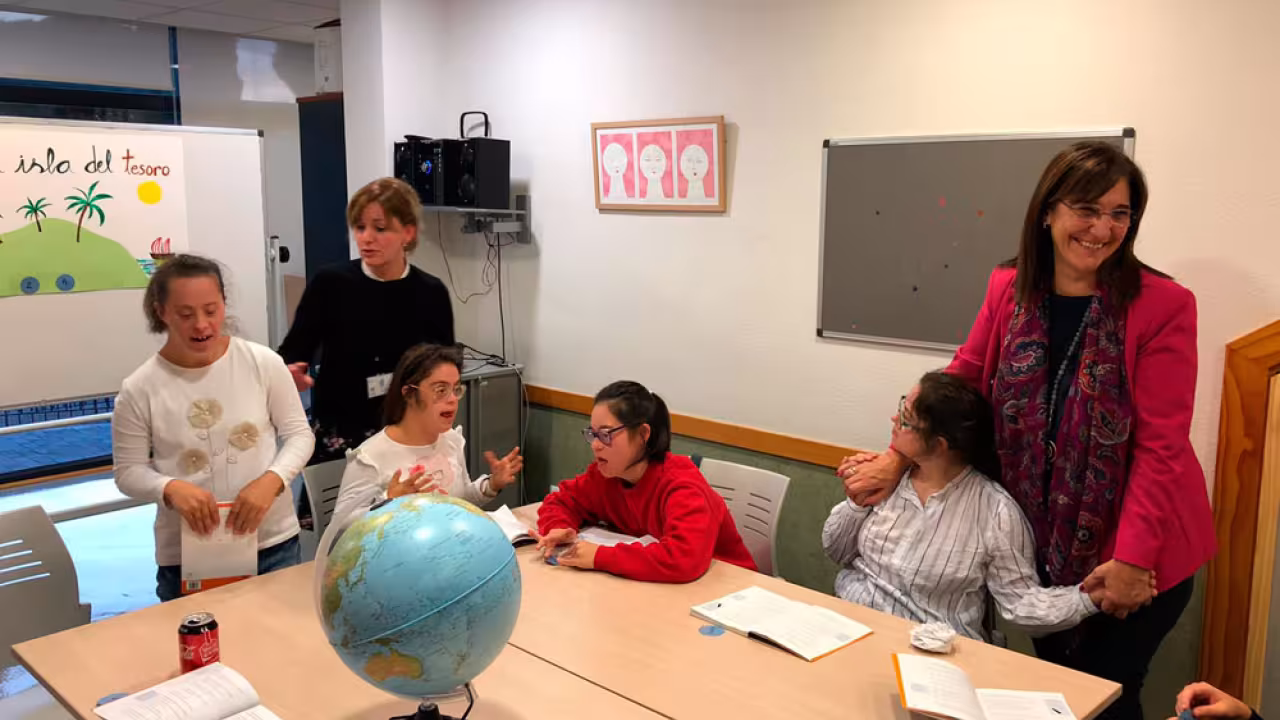 Susana Pérez Quislant visita el Espacio para el Ocio Pozuelo