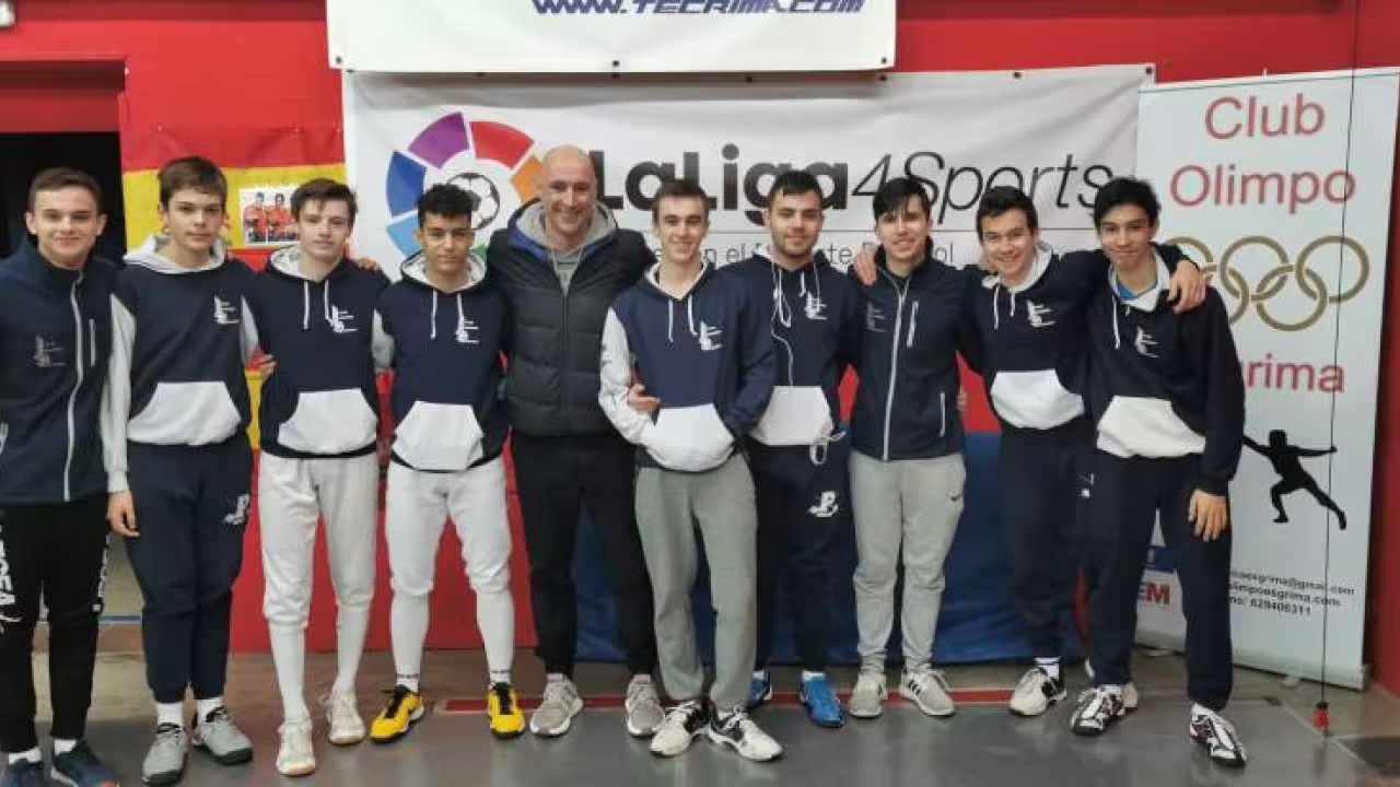 Tres medallas en los torneos regionales sub-17 y sub-20 para el Club Esgrima Pozuelo