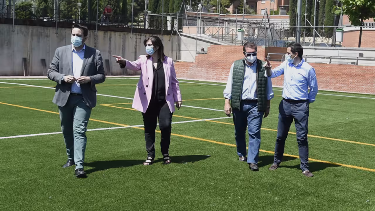 Susana Pérez Quislant visita el Polideportivo El Pradillo
