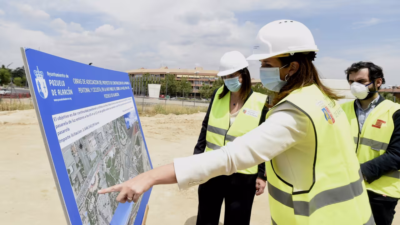 Visita obras a la pasarela sobre la M-503