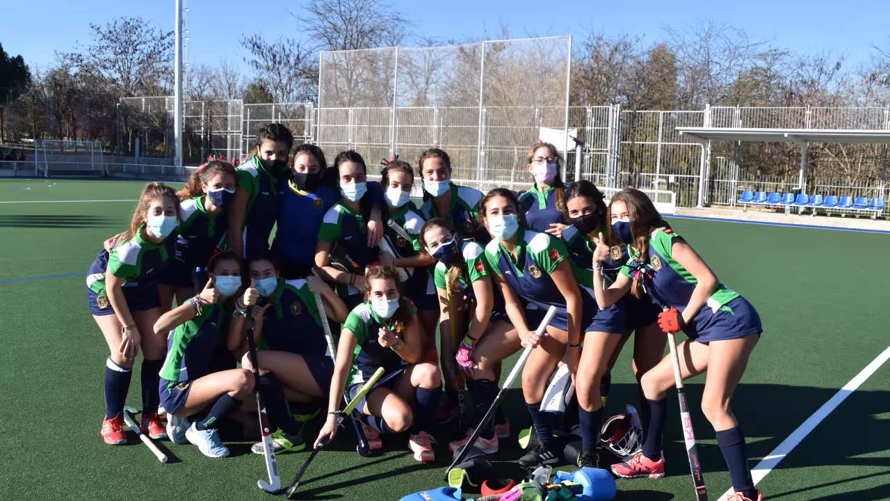Cuando crecer te hace vencer: así es el equipo juvenil femenino del Club Hockey Pozuelo