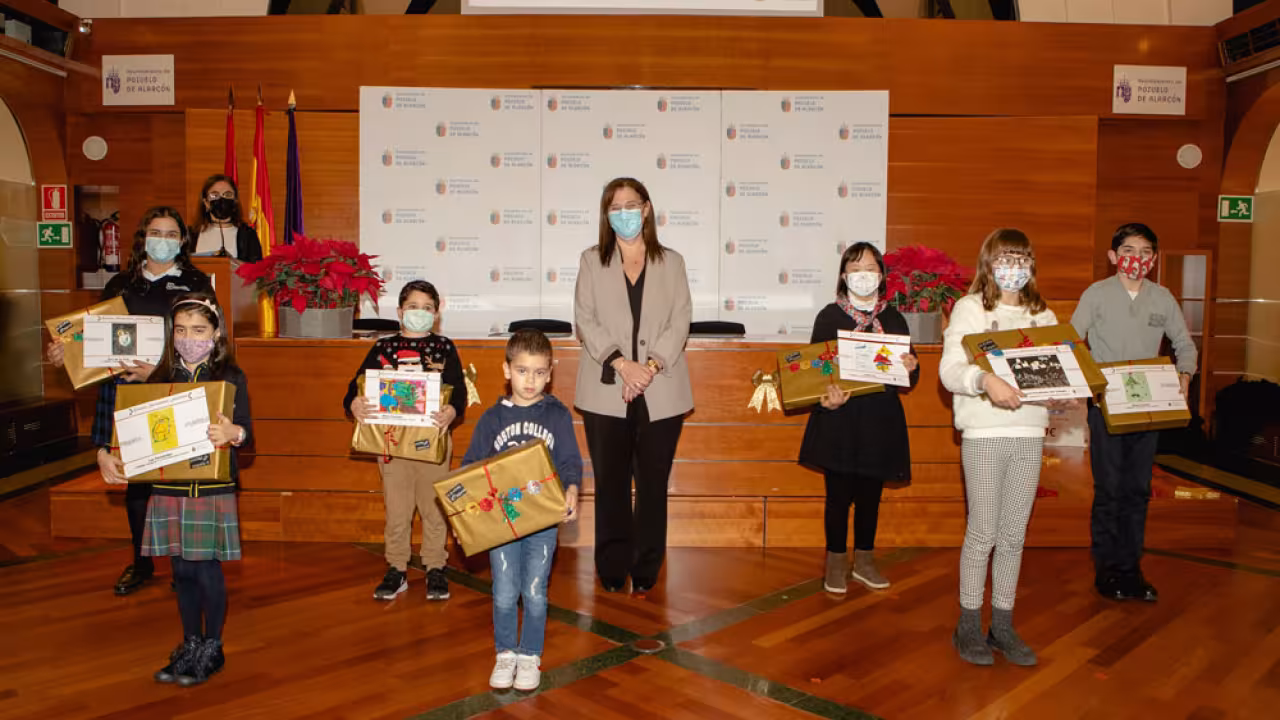 Entrega de Premois Concursos escolares navideños