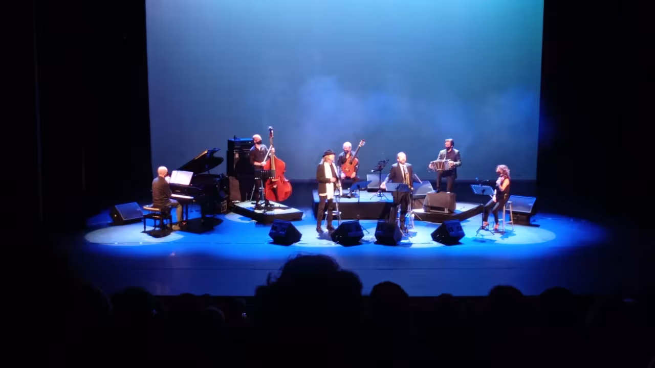 Actuación  Mercé y Zapata