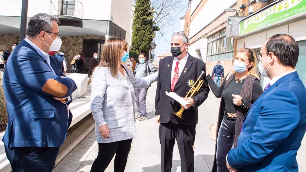 La alcaldesa asiste al concierto de las marchas procesionales de La Lira de Pozuelo