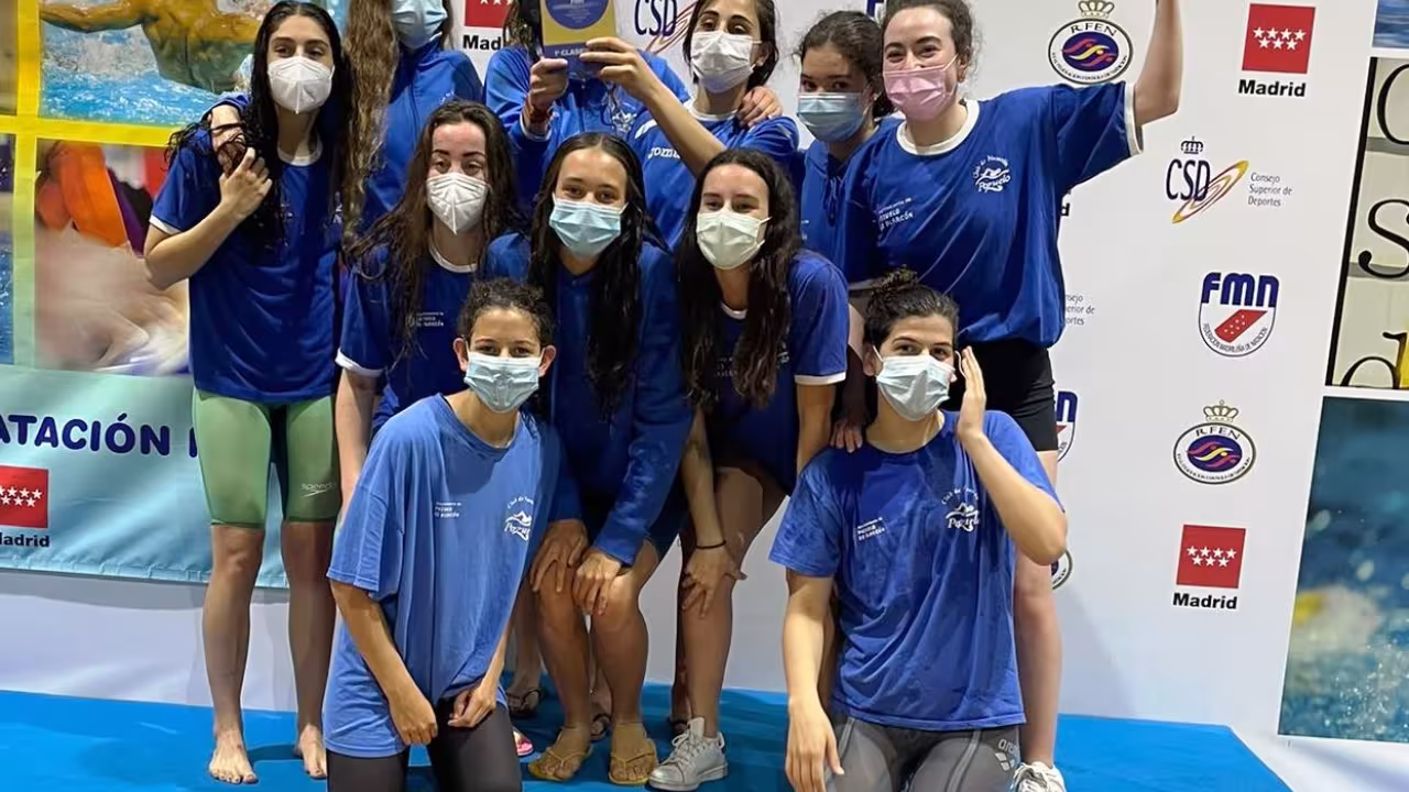 Las chicas del CN Pozuelo ascienden a División de Honor y los chicos a Primera