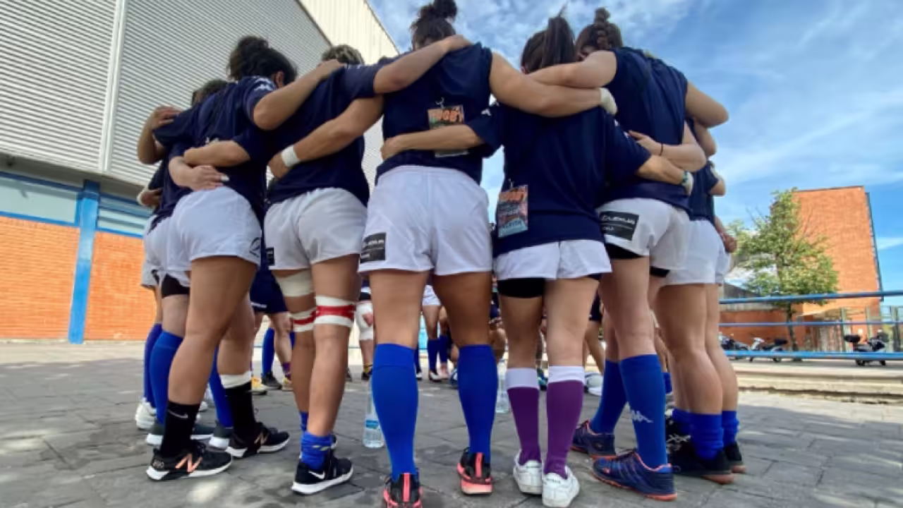 Y así se acaba la temporada, con una victoria | Crónica de la fase de ascenso del Pozuelo Rugby Union femenino