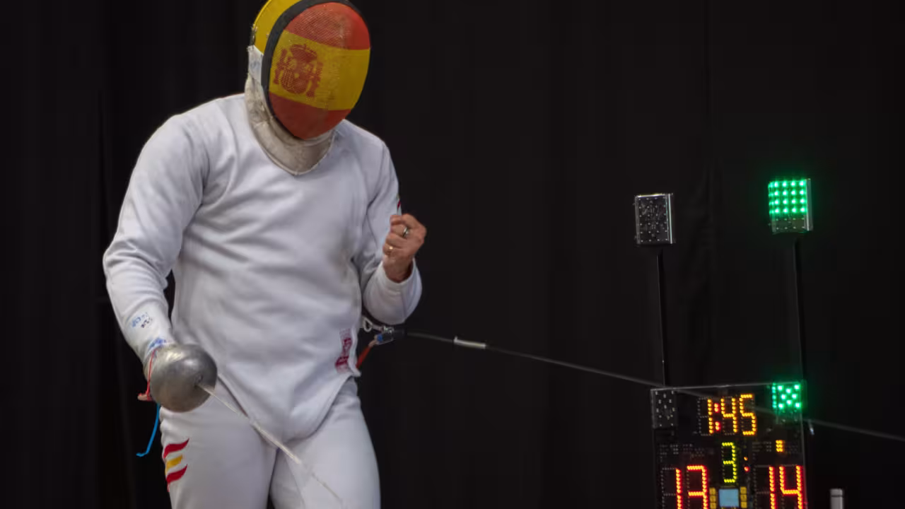 Javier Gormaz subcampeón y los dos equipos del Club Esgrima Pozuelo cuartos en el Campeonato de España júnior