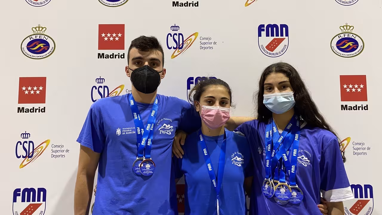 El CN Pozuelo gana 10 medallas en el Campeonato de Madrid de Verano Absoluto y Junior
