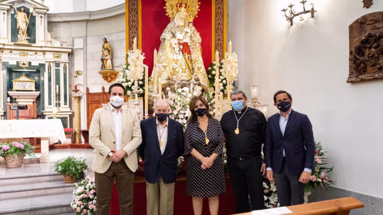 Foto homenaje a la Virgen de la Consolación 