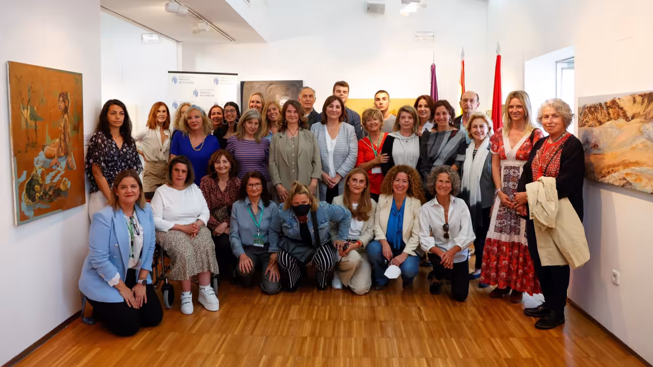 Exposicion Arte contra el cancer