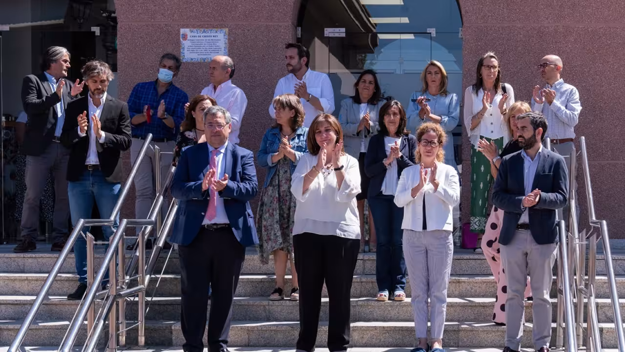Minuto de silencio en Pozuelo de Alarcón