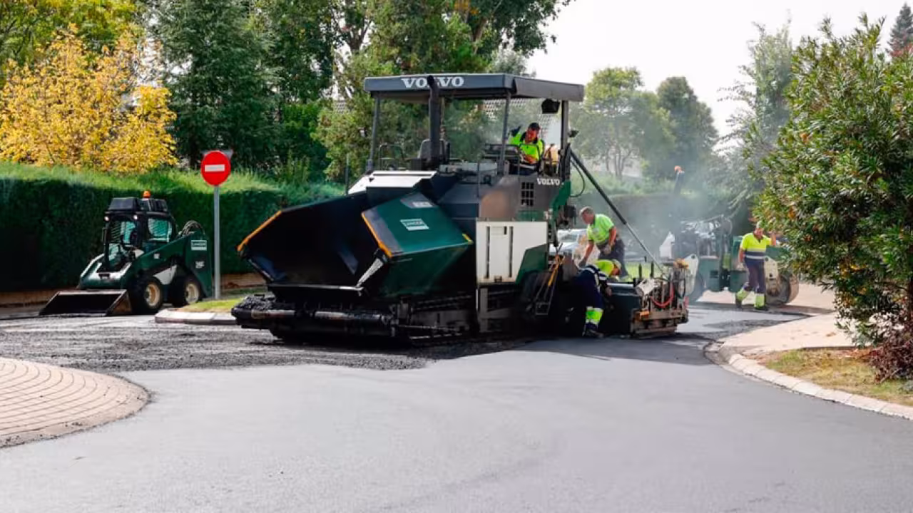 En marcha una nueva Operación Asfalto que mejorará calles de acceso a urbanizaciones y del centro de la ciudad 