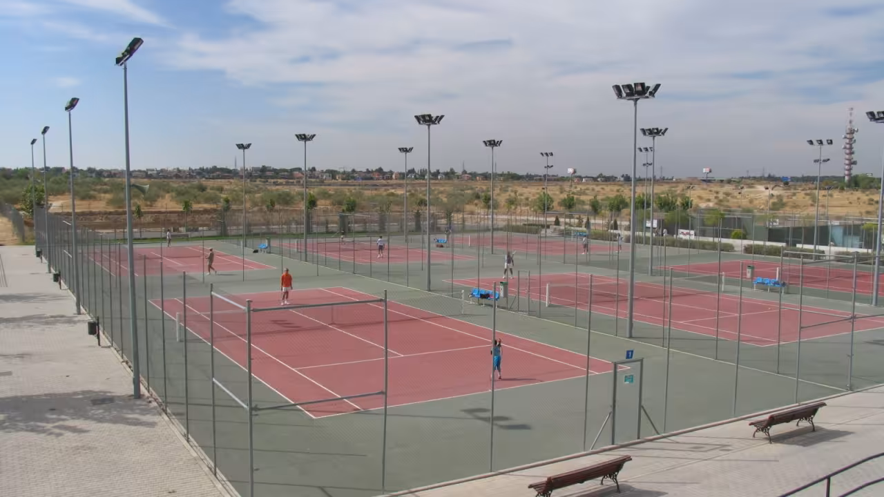 El Club Tenis Pozuelo destaca en competiciones locales y regionales con excelentes resultados