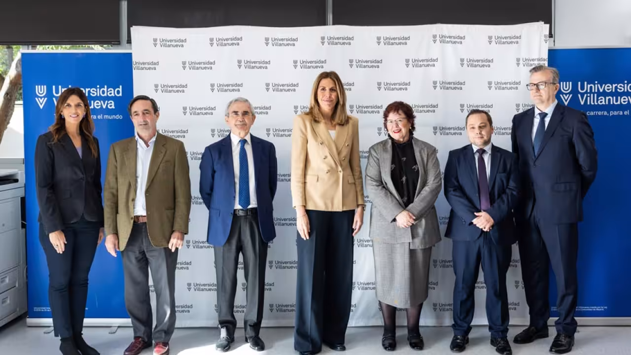 Universidad de Villanueva visita alcaldesa