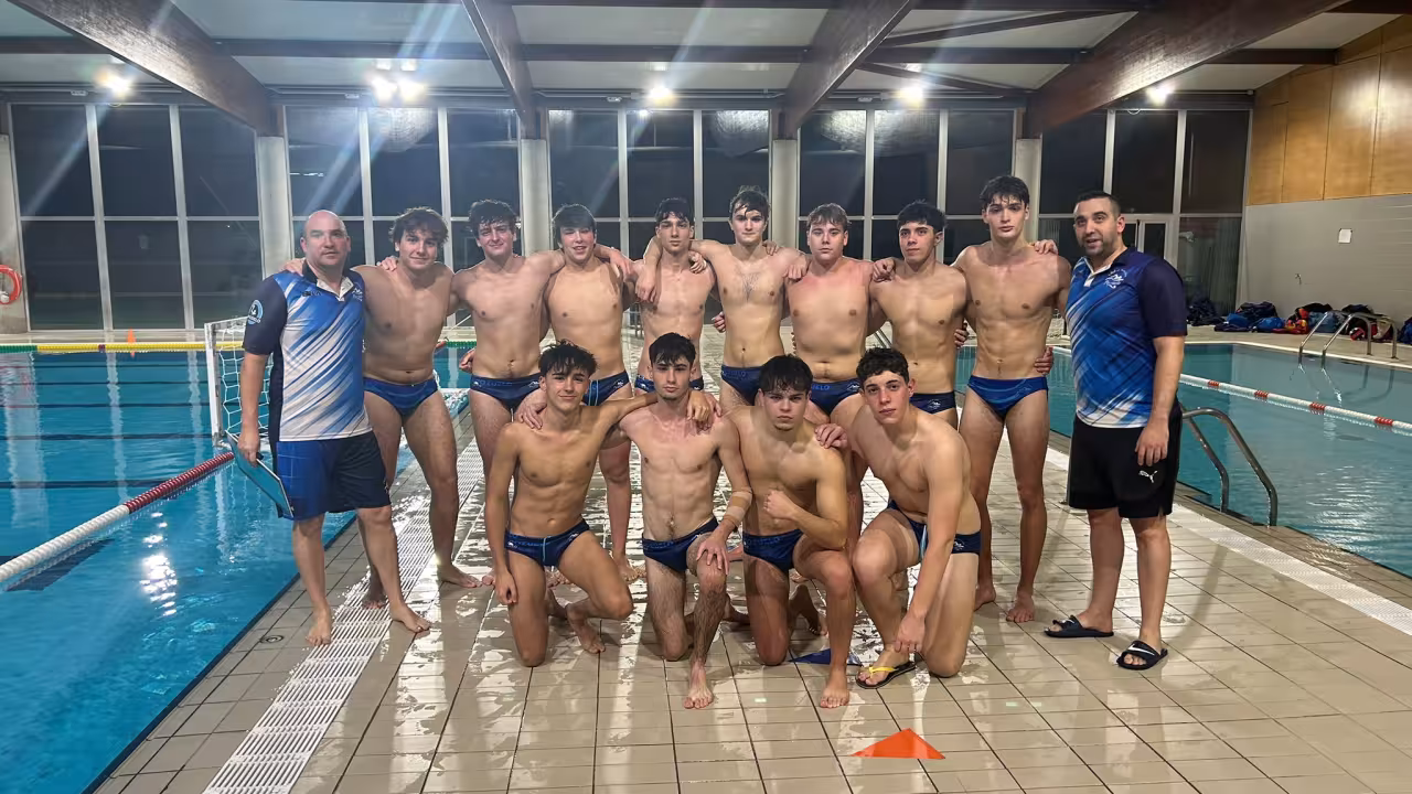 El equipo juvenil de waterpolo del Club Natación Pozuelo asciende a la División 1 de la liga territorial madrileña