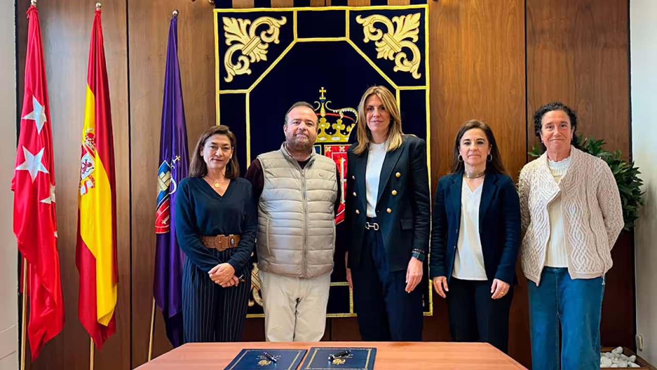 Firma de convenio Familias numerosas