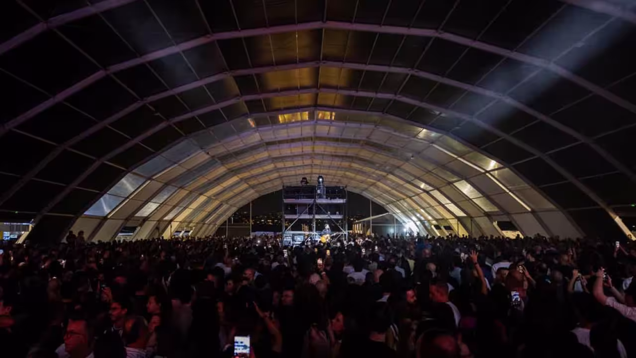 Concierto en la carpa